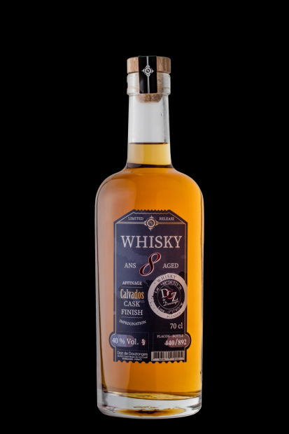 <strong>Whisky Holisma Calvados cask finish</strong> <br/>70 cl