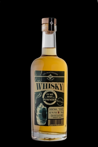 <strong>Whisky Holisma Fumé au Bois de Pommier cask finish</strong> <br/>70 cl